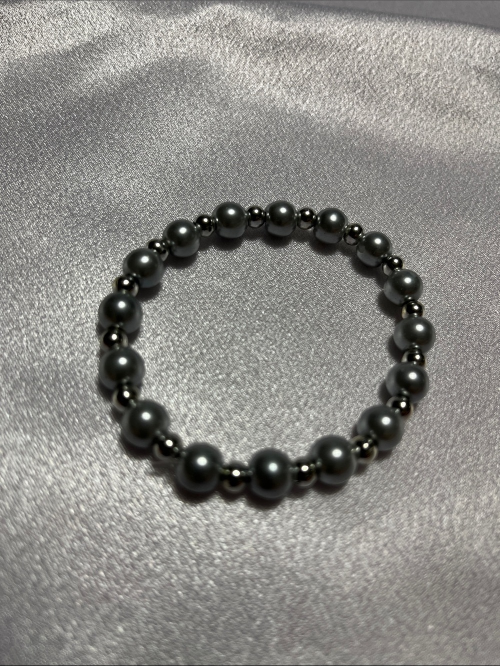 Elegant Grey Pearl Beaded Stretch Bracelet